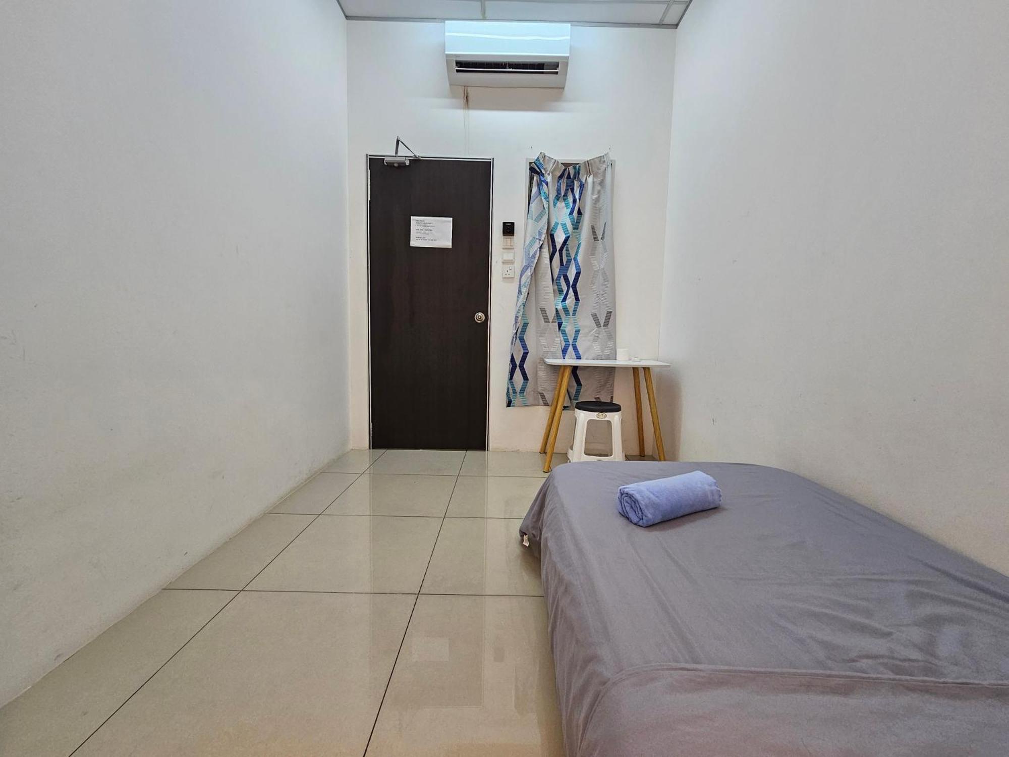 Color Mixed Home Hostel George Town Buitenkant foto
