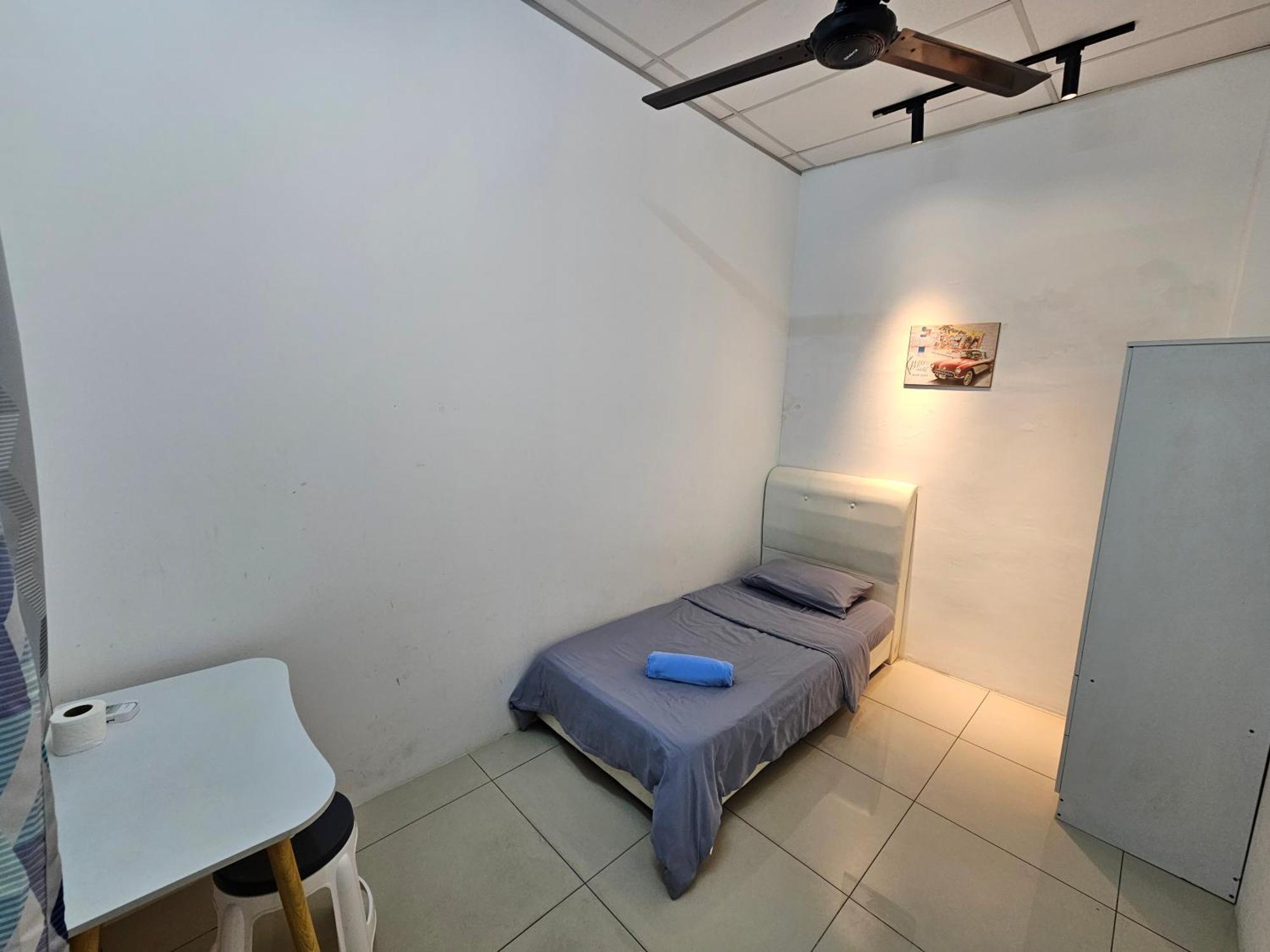 Color Mixed Home Hostel George Town Buitenkant foto
